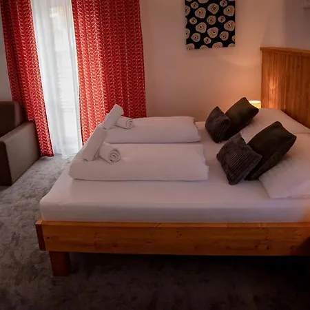 Somani Нова-Лесна