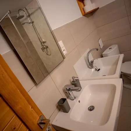 Проживание в семье Somani