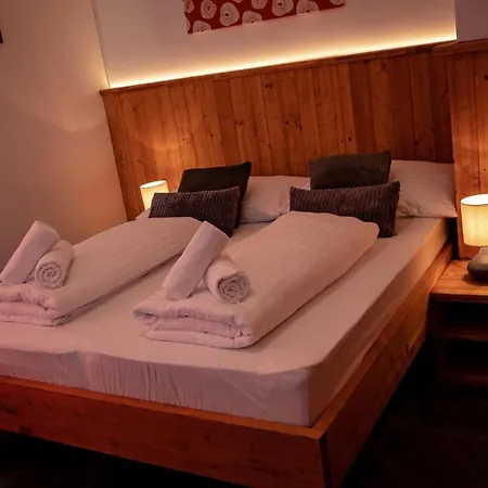 Somani Нова-Лесна