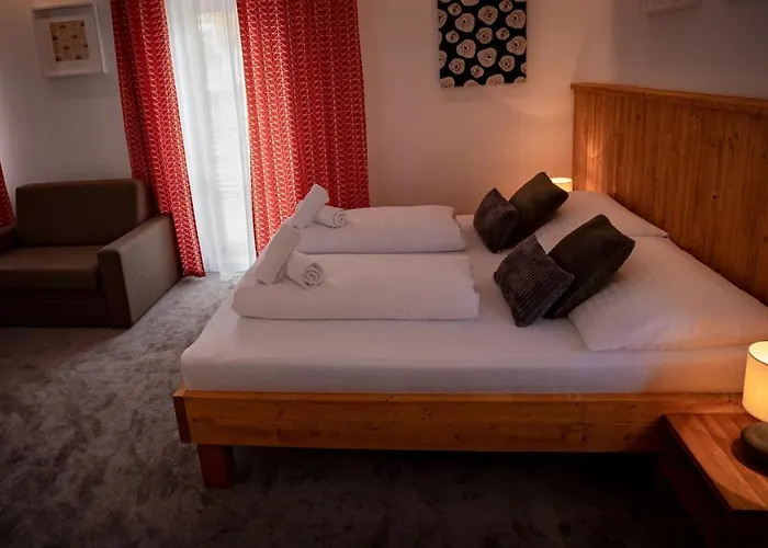 Somani Нова-Лесна